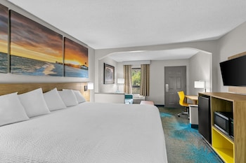 Studio Suite, 1 King Bed, Non Smoking