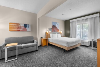 Room, Accessible (Roll-In Shower)