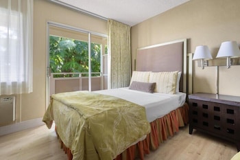Suite, 1 Bedroom, Kitchen, Ocean View (2 Double Beds and a Sofa bed)