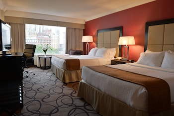 Standard Room, 2 Queen Beds (High Floor)