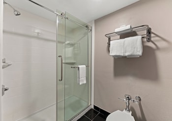 Deluxe Room, 2 Queen Beds, Non Smoking