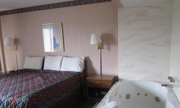 Suite, 1 King Bed, Non Smoking (Jacuzzi Tub)