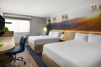 Standard Room, 2 Queen Beds, Non Smoking (Shower Only;No Pets in room type)