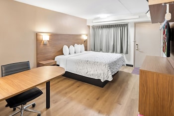 Superior Room, 1 King Bed (Smoke Free)