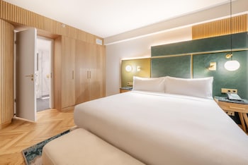 Suite, 1 Double Bed, Kitchenette