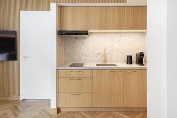 Room, 1 King Bed, Kitchenette (Residence)