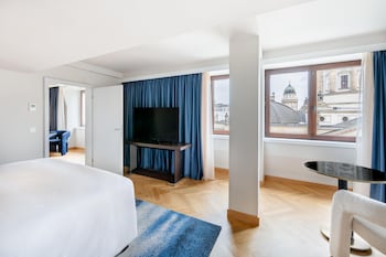 Executive Suite, 1 Double Bed (Executive, Dome View)