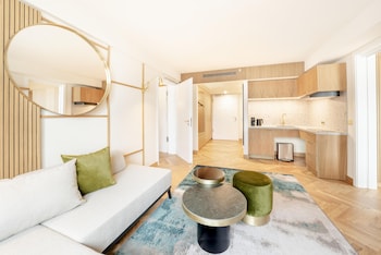 Suite, Multiple Beds, Kitchenette