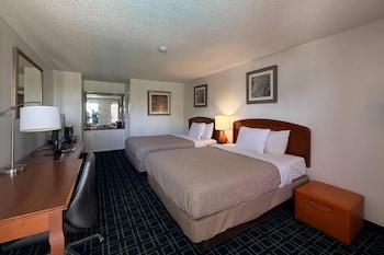 Room, 2 Double Beds, Non Smoking