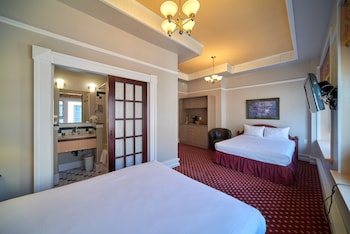 Deluxe Room, 2 Queen Beds, Non Smoking, City View