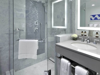 Suite, 2 Bedrooms (Pitts)