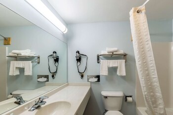Standard Room, 2 Queen Beds, Non Smoking (Exterior Corrider)