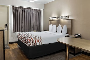 Superior Room, 1 King Bed (Smoke Free)