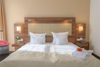 Standard Room, 1 Double Bed (Converts to 2 Twin Beds)