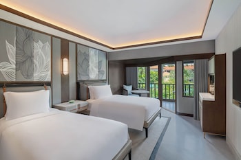 Deluxe Room, 2 Double Beds, Lagoon View