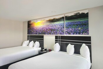 Standard Room, 2 Queen Beds, Smoking