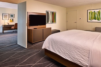 Suite, 1 Bedroom (Top Floor)