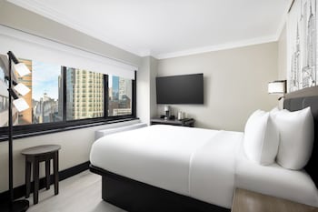 Premium Room, 1 Queen Bed (Manhattan Floor)