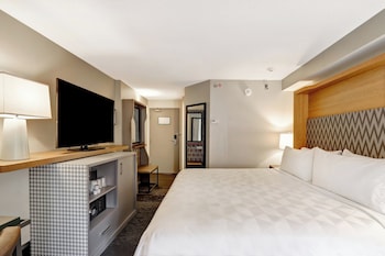 Standard Room, 1 King Bed