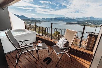 Penthouse Spa Suite Lakeside
