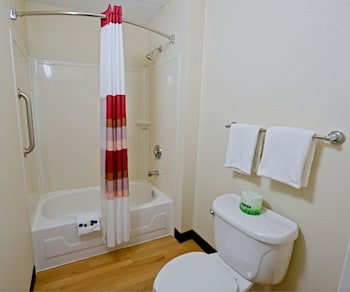 Standard Room, 1 King Bed (Smoke Free)