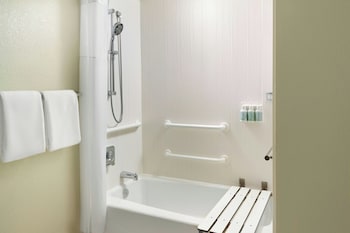 Room, 2 Double Beds (Mobility Accessible, Tub)