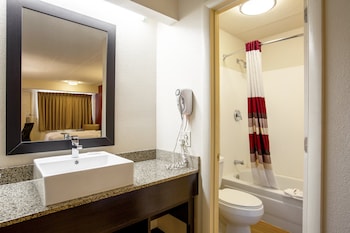 Deluxe Room, 1 King Bed (Smoke Free)