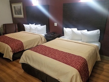 Suite, 2 Queen Beds, Non Smoking, Kitchen