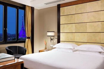 Junior Suite, City View