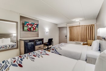 Standard Room, 2 Double Beds (Smoke Free)