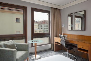 Twin Room (Hilton)
