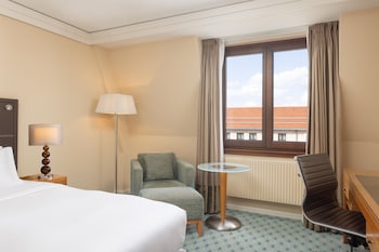 Twin Hilton Deluxe Room