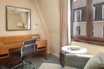 Double Hilton Deluxe Room