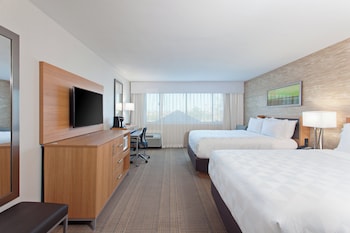 Standard Room, 2 Double Beds, Accessible (Communications)
