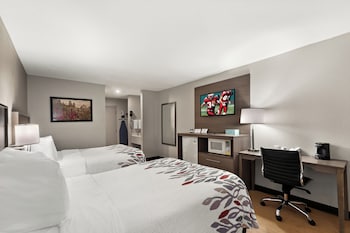 Deluxe Room, 2 Double Beds (Smoke Free)