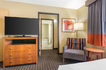 Suite, 2 Double Beds, Non Smoking