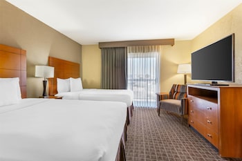 Suite, 2 Double Beds, Non Smoking, Balcony (with Sofabed)