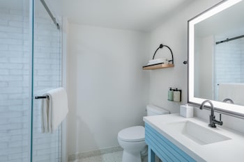 Suite, 1 Bedroom (Wild Rose Suite  King)