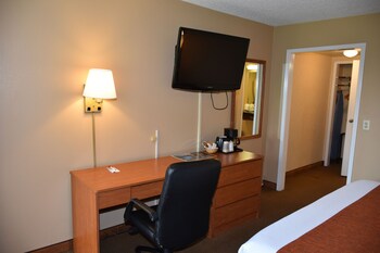 Deluxe Room, 1 King Bed, Accessible