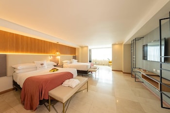 2 Double Beds, Studio
