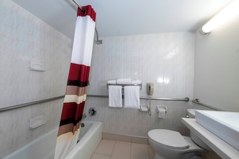 Deluxe Room, 2 Double Beds, Accessible (Smoke Free)