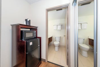Deluxe Room, 2 Double Beds (Smoke Free)