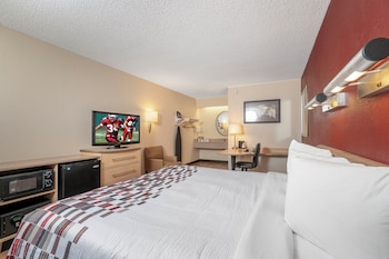 Deluxe Room, 1 King Bed, Non Smoking