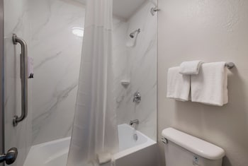 Deluxe Room, 2 Double Beds, Non Smoking