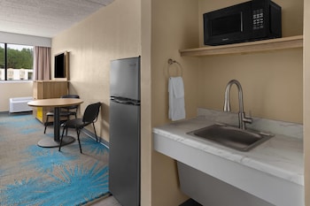 Family Suite, Multiple Beds, Non Smoking (twin over twin bunk beds)