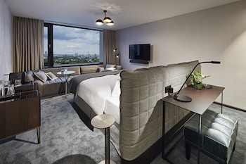 Premium Room, 1 King Bed