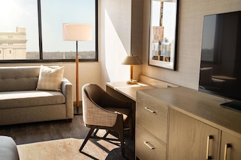 Room, 2 Queen Beds, Accessible, Bathtub (Hearing)