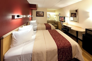Standard Room, 2 Double Beds (Smoke Free)