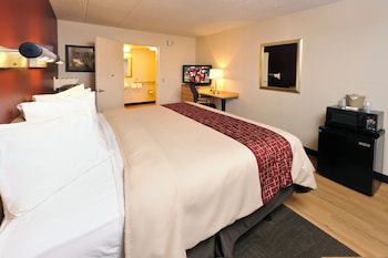 Superior Room, 1 King Bed, Accessible (Roll-In Shower, Smoke Free)
