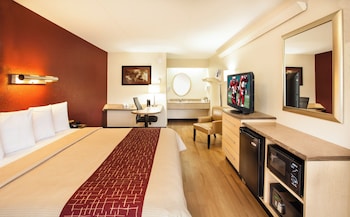 Superior Room, 1 King Bed (Smoke Free)